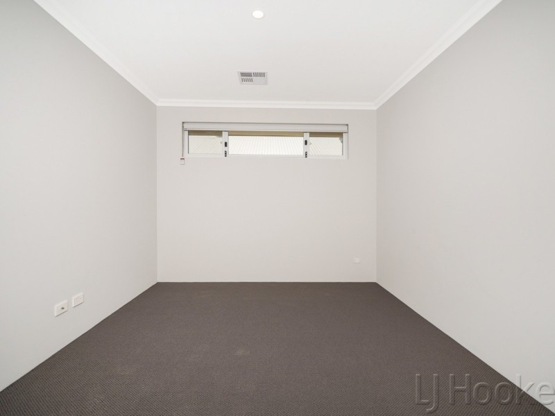 13 Parkside Street, Yanchep WA 6035