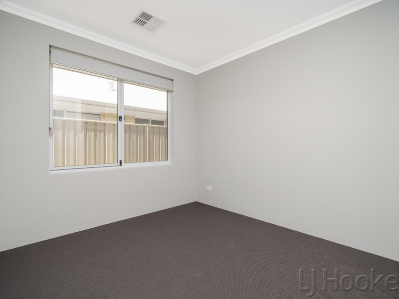 13 Parkside Street, Yanchep WA 6035