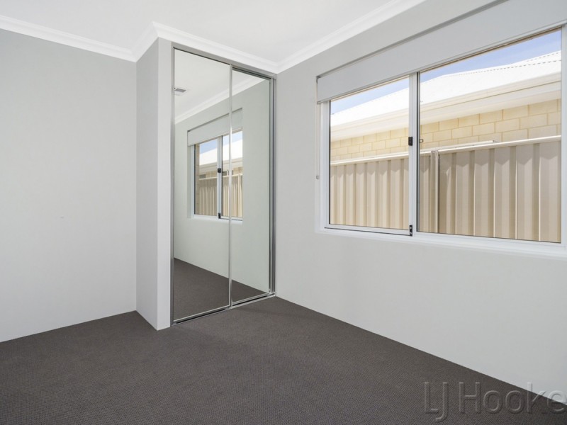 13 Parkside Street, Yanchep WA 6035