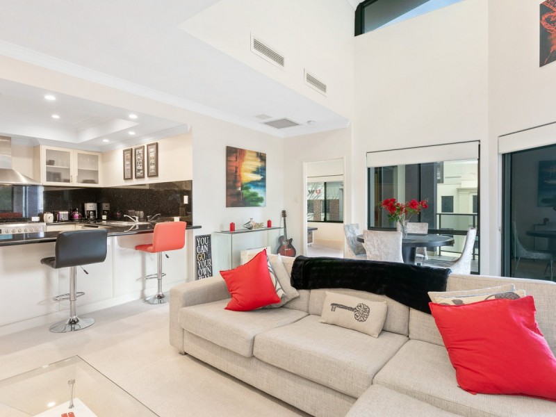 16/118 Royal Street, East Perth WA 6004