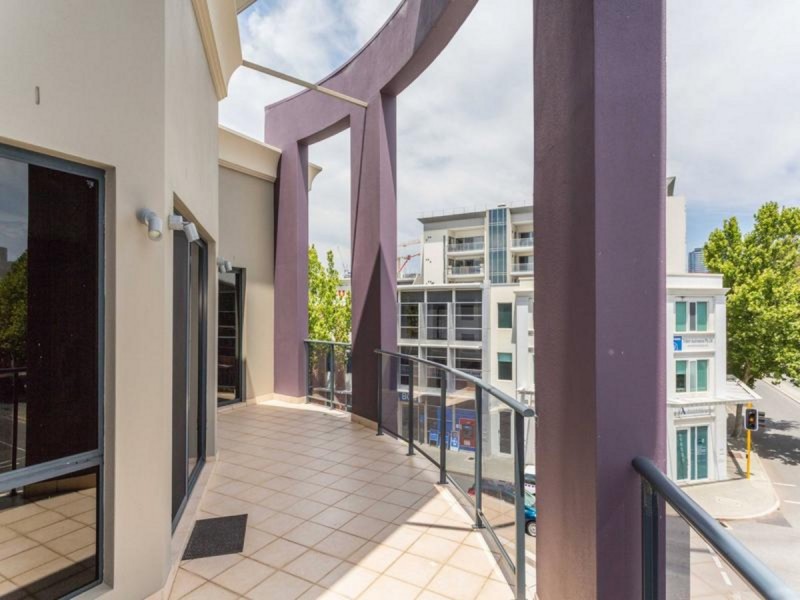 16/118 Royal Street, East Perth WA 6004