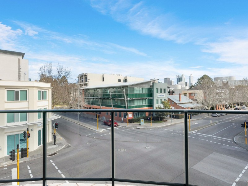 16/118 Royal Street, East Perth WA 6004