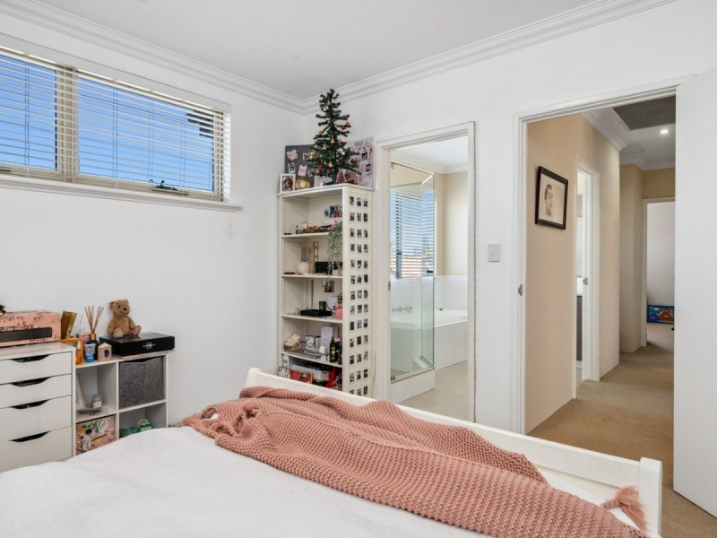 78 Cloister Avenue, Manning WA 6152