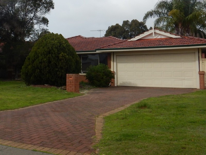 8 McAlvey Place, Canning Vale WA 6155