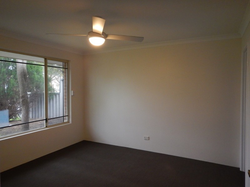 8 McAlvey Place, Canning Vale WA 6155