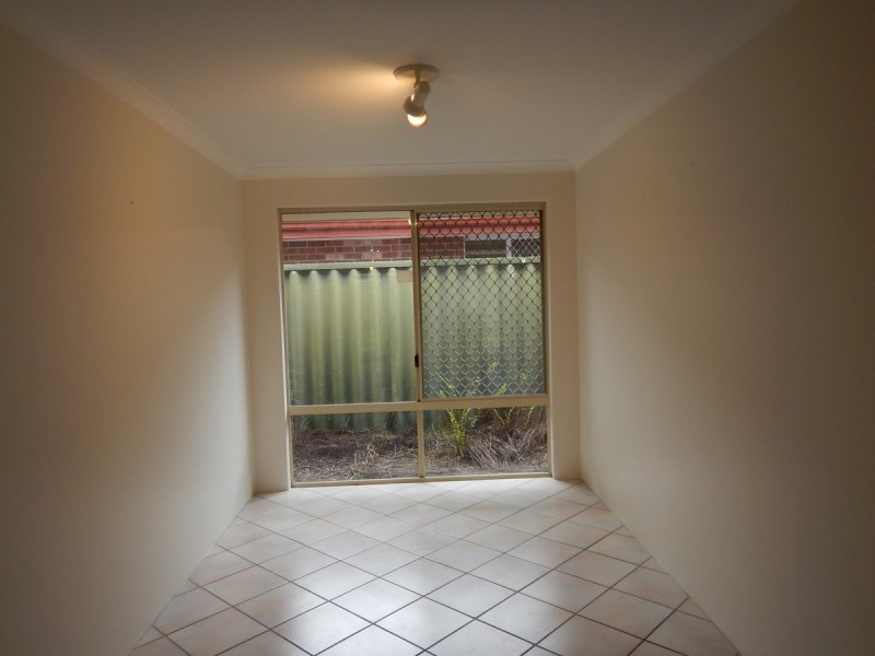 8 McAlvey Place, Canning Vale WA 6155