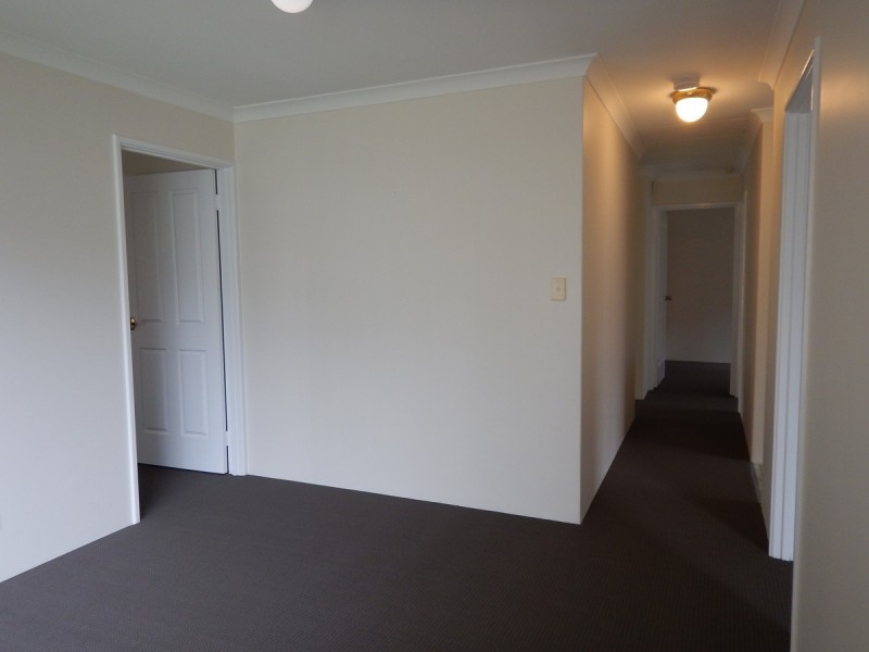 8 McAlvey Place, Canning Vale WA 6155