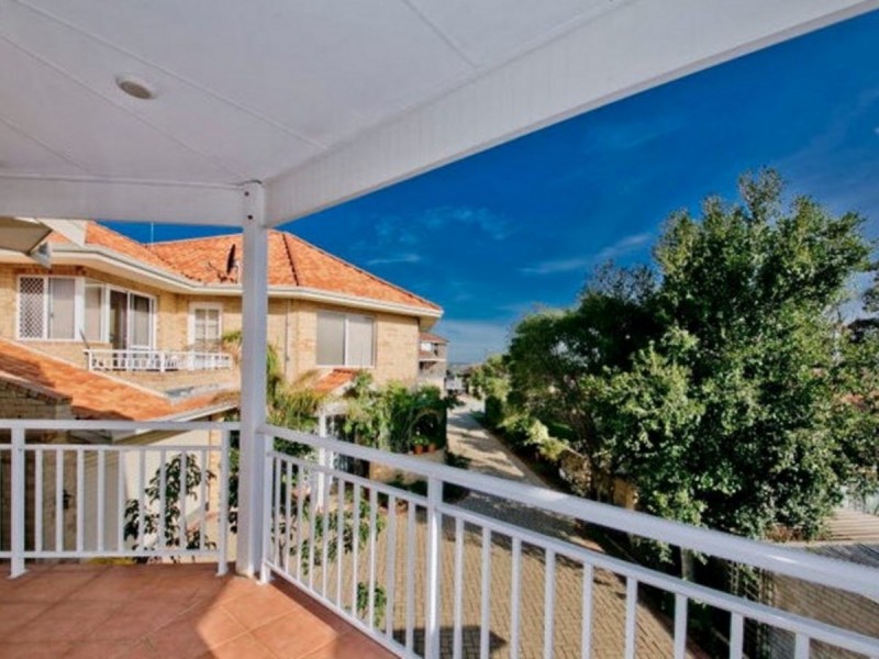 2/21 Joondanna Drive, Joondanna WA 6060