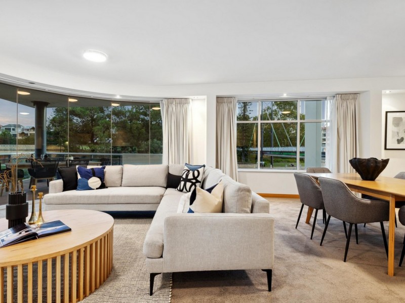 2/1 Henry Lawson Walk, East Perth WA 6004