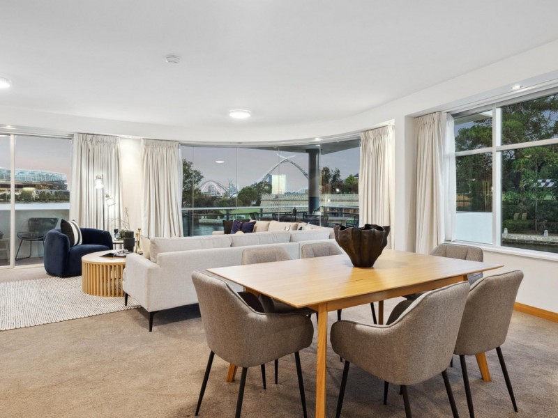 2/1 Henry Lawson Walk, East Perth WA 6004