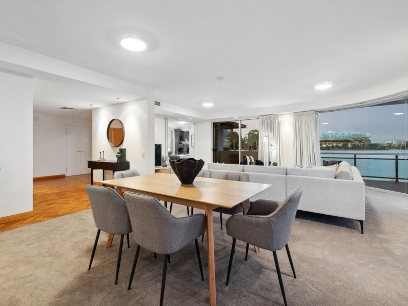 2/1 Henry Lawson Walk, East Perth WA 6004