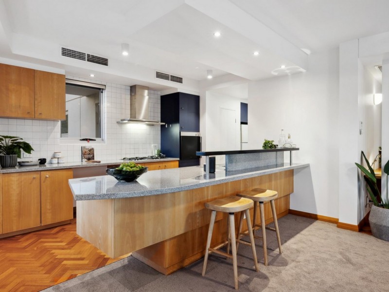 2/1 Henry Lawson Walk, East Perth WA 6004