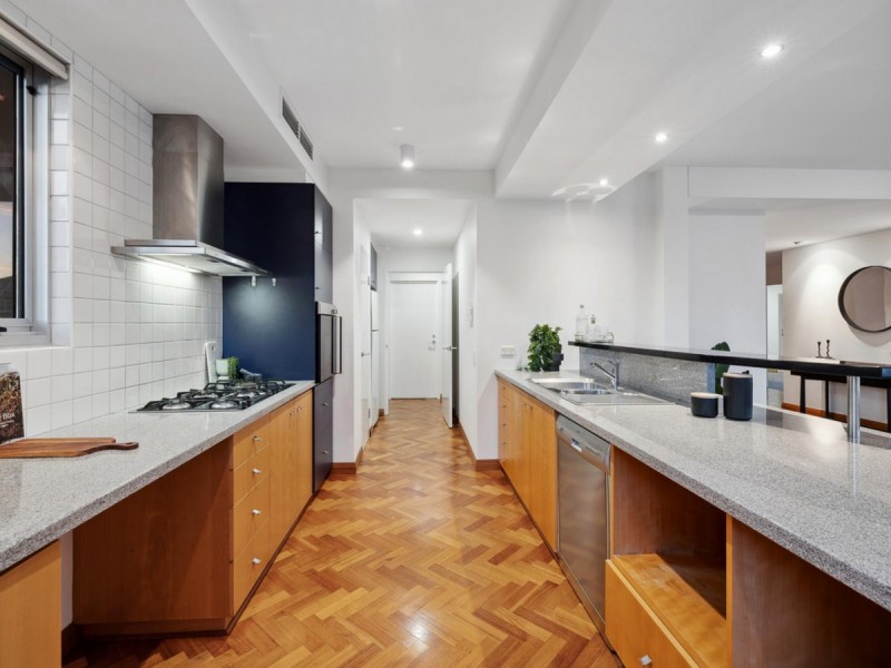 2/1 Henry Lawson Walk, East Perth WA 6004