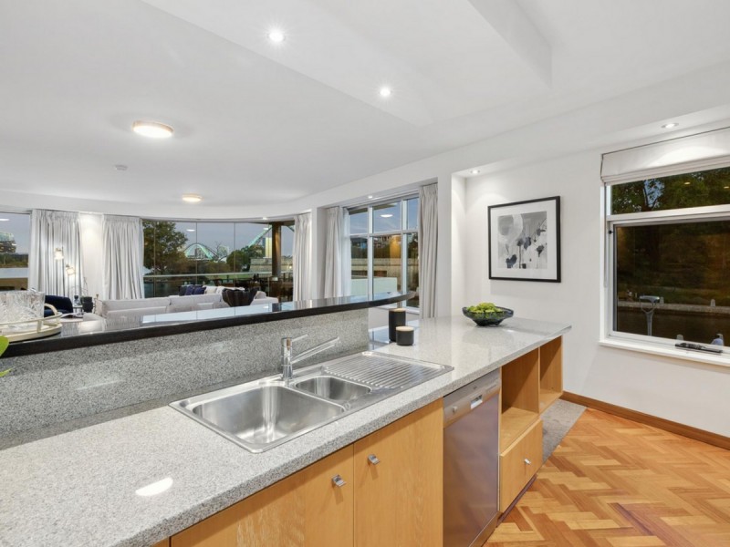 2/1 Henry Lawson Walk, East Perth WA 6004