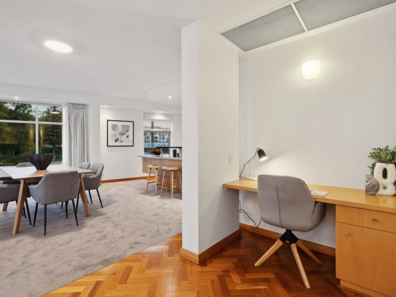 2/1 Henry Lawson Walk, East Perth WA 6004
