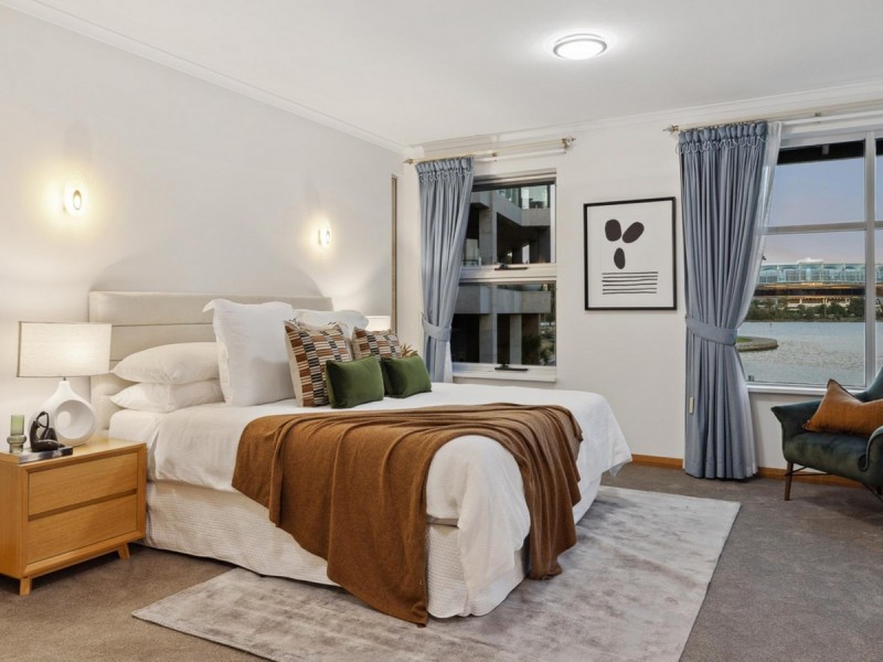 2/1 Henry Lawson Walk, East Perth WA 6004