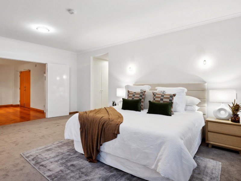 2/1 Henry Lawson Walk, East Perth WA 6004