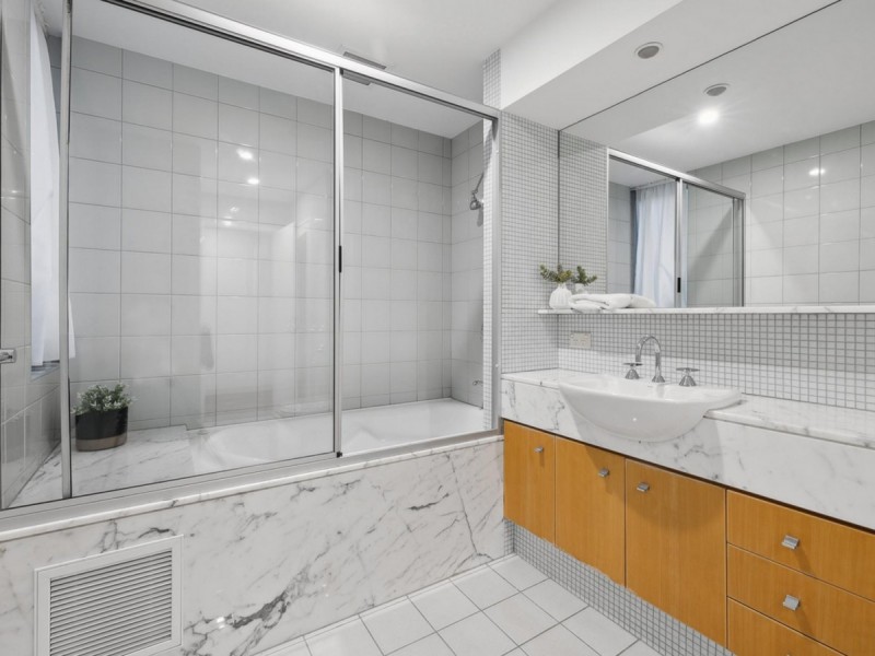 2/1 Henry Lawson Walk, East Perth WA 6004