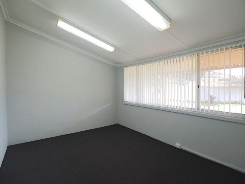 272 Flinders Street, Nollamara WA 6061