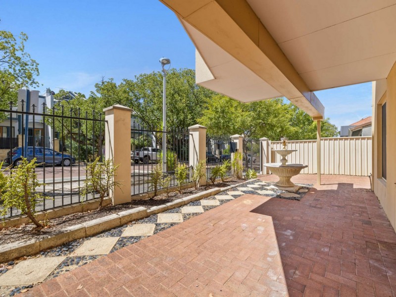 60/22 Nile Street, East Perth WA 6004