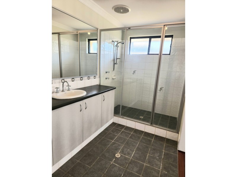 31 Raleigh Road, Bayswater WA 6053