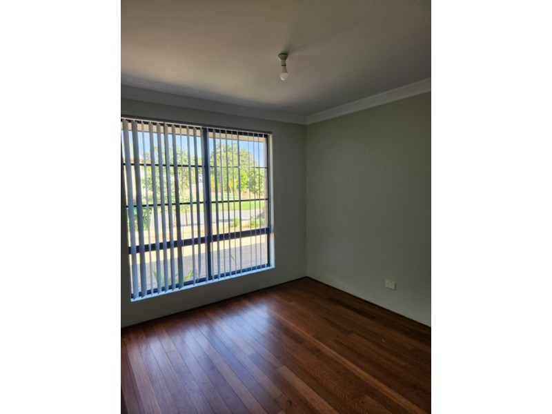 31 Raleigh Road, Bayswater WA 6053