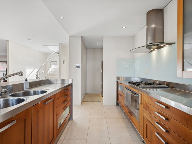 23 Haig Park Circle, East Perth WA 6004