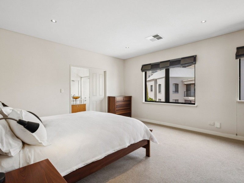 23 Haig Park Circle, East Perth WA 6004