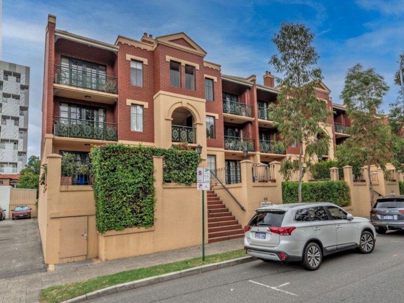 17/99 Wellington Street, East Perth WA 6004