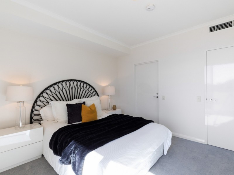 19/1 Henry Lawson Walk, East Perth WA 6004