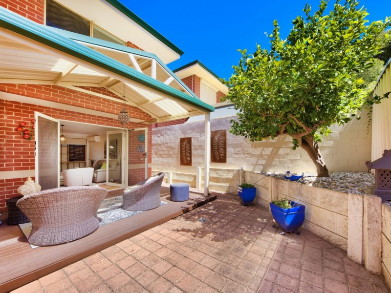 2/17 Tuart Street, Yokine WA 6060