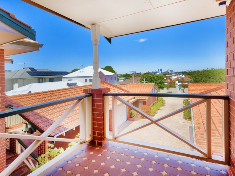 2/17 Tuart Street, Yokine WA 6060