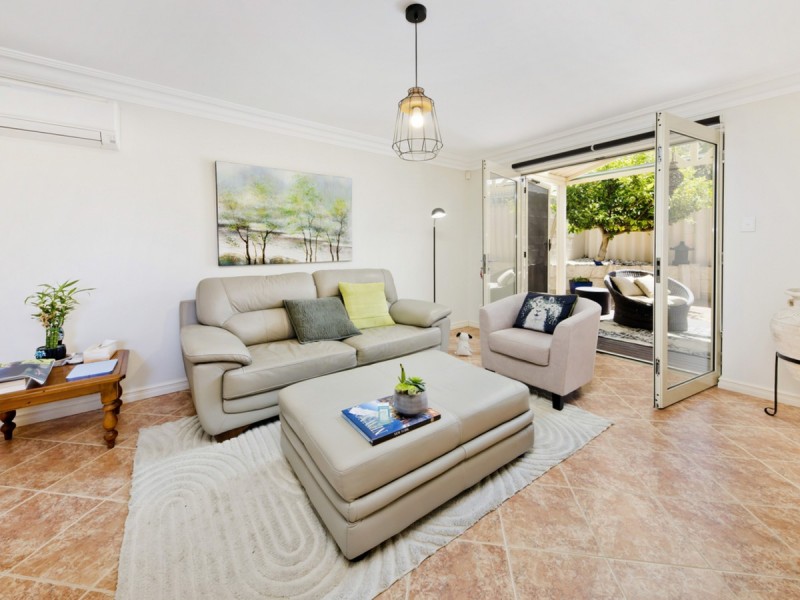 2/17 Tuart Street, Yokine WA 6060