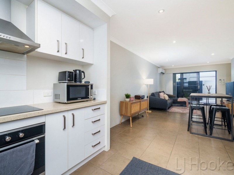 21/11 Rowlands Street, Kewdale WA 6105