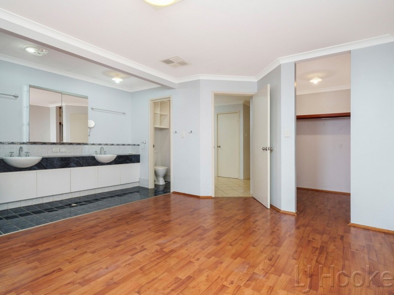 26 Salesian Court, Queens Park WA 6107