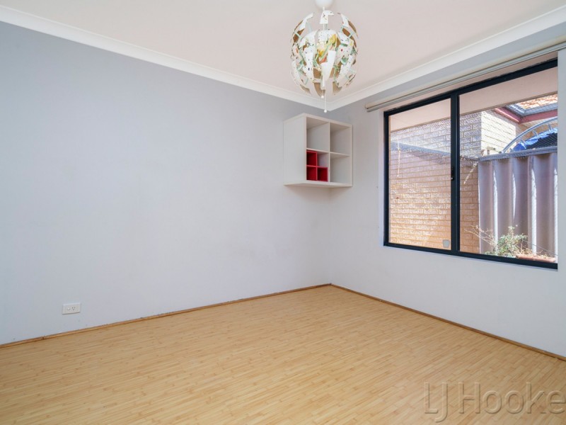 26 Salesian Court, Queens Park WA 6107