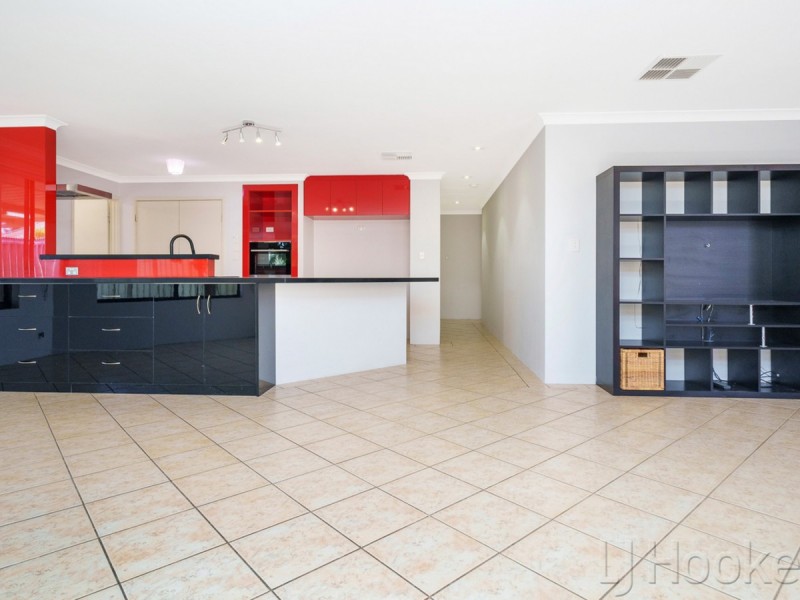 26 Salesian Court, Queens Park WA 6107