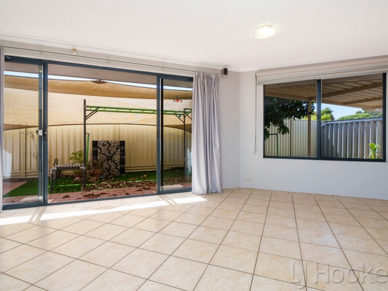 26 Salesian Court, Queens Park WA 6107