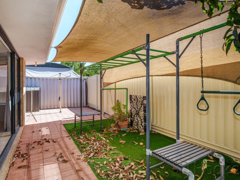 26 Salesian Court, Queens Park WA 6107