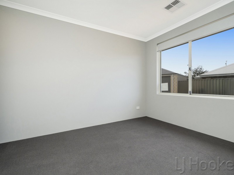 12 Charleston Road, Eglinton WA 6034