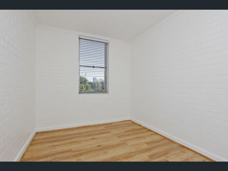 33/4 Bulwer Street, Perth WA 6000