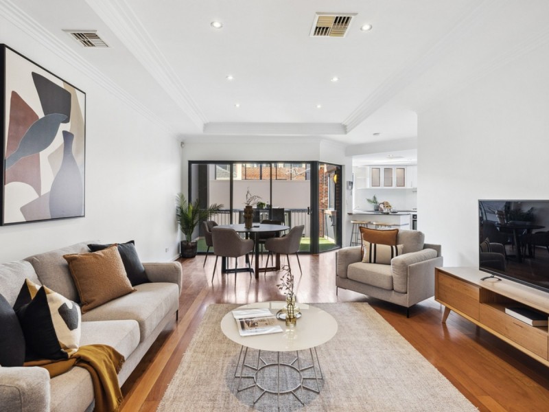 2/12 Kensington Street, East Perth WA 6004