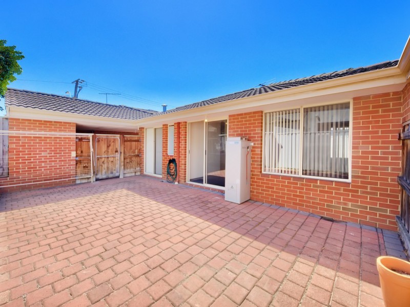 2/4 Blythe Avenue, Yokine WA 6060
