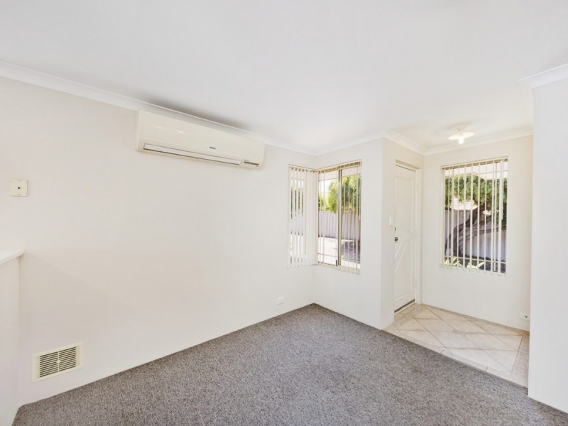 2/4 Blythe Avenue, Yokine WA 6060