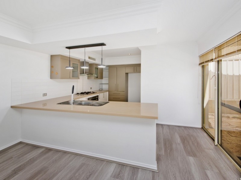 2/7 Wynyard Street, Yokine WA 6060