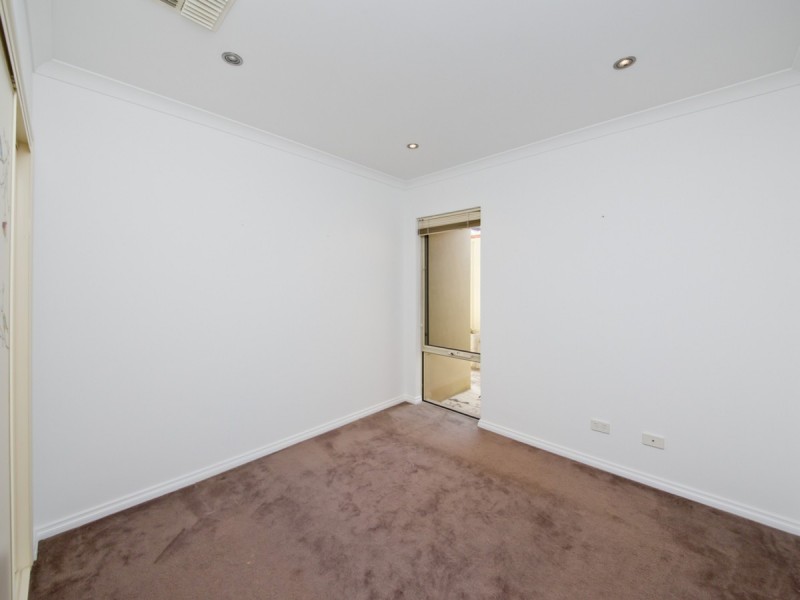 2/7 Wynyard Street, Yokine WA 6060