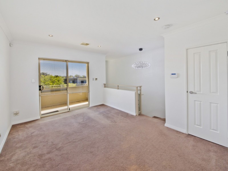 2/7 Wynyard Street, Yokine WA 6060
