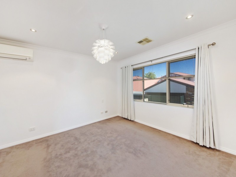 2/7 Wynyard Street, Yokine WA 6060