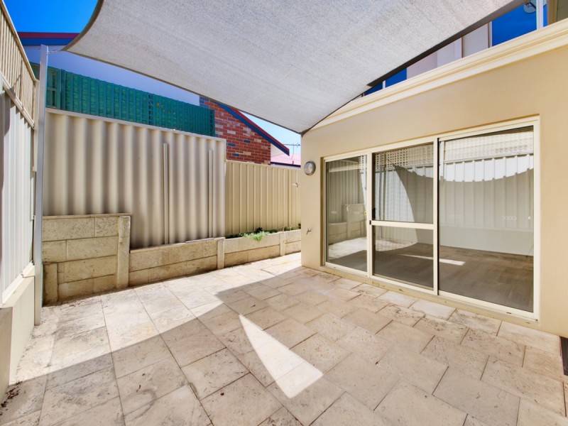 2/7 Wynyard Street, Yokine WA 6060