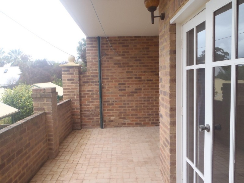 1/43 Harvest Road, North Fremantle WA 6159